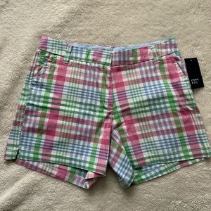 NWT Crown & Ivy size 12 Caroline shorts in preppy plaid